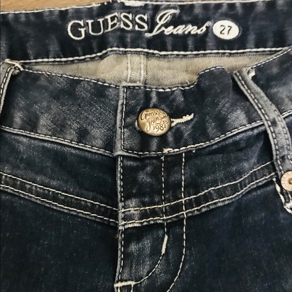 GUESS Denim Short! - Picture 4 of 5